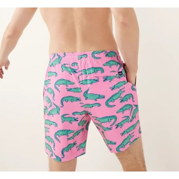 Chubbies NWT 7" Classic Swim Trunks in The Glades Pink Alligators Size Medium - Picture 2 of 7